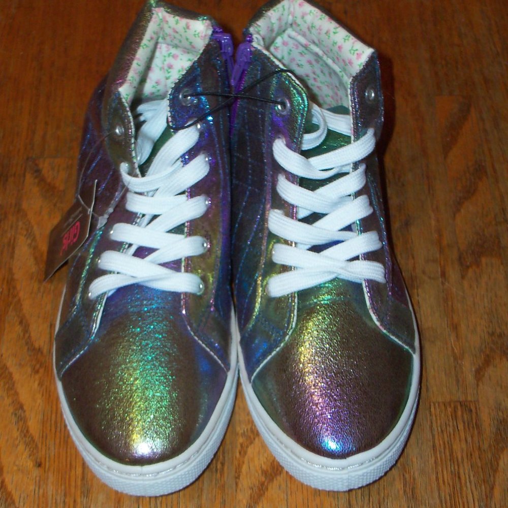 NWT Size 3 Girl's Rainbow High Top Lace-up Sneakers Shoes